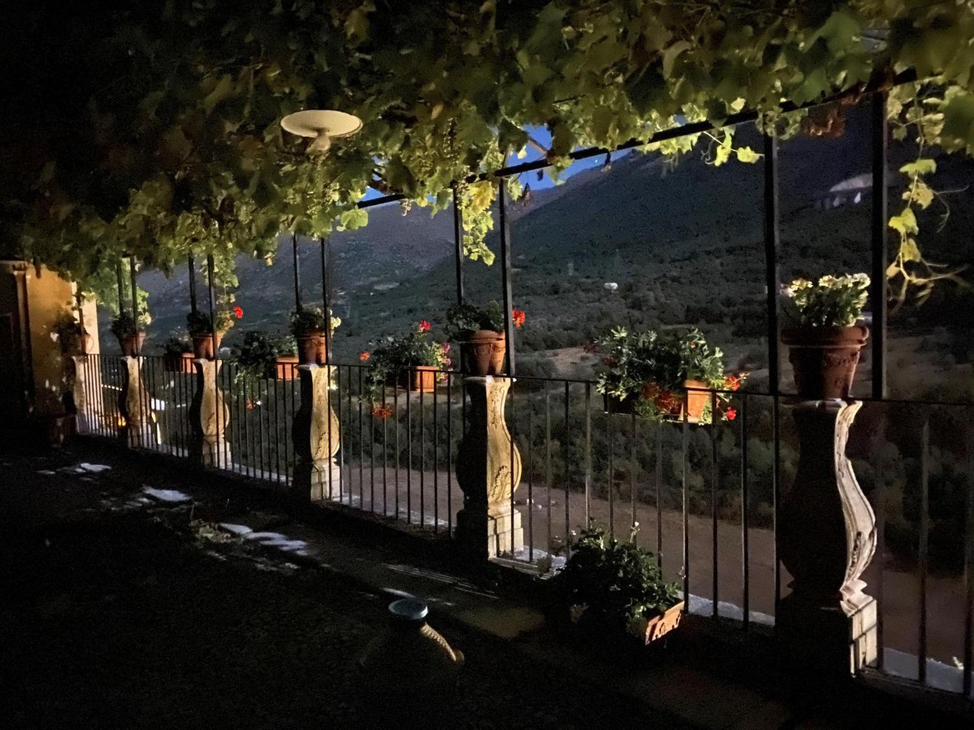 Il Giardinetto Di Pettorano Acomodação com café da manhã Pettorano sul Gizio Exterior foto